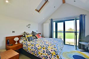 Photo 17- click for photo gallery